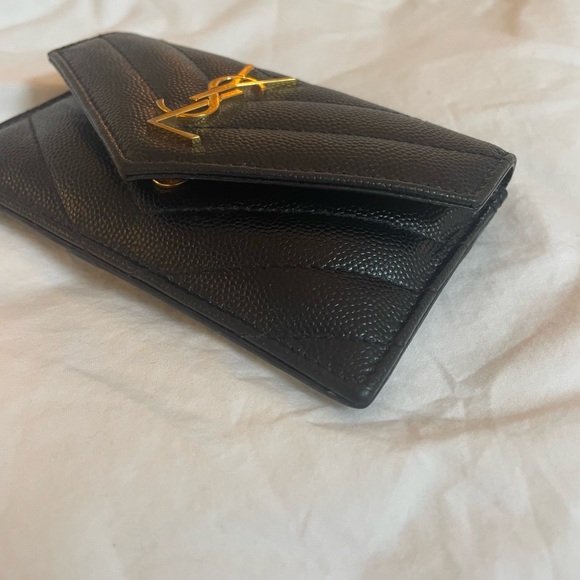 SAINT LAURENT
Monogramme small quilted textured-leather wallet - Picture 6 of 6